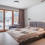 아파트 Enklawa Polany, Sun & Snow *